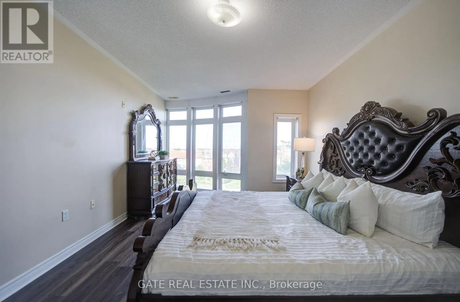 307 - 7340 MARKHAM ROAD