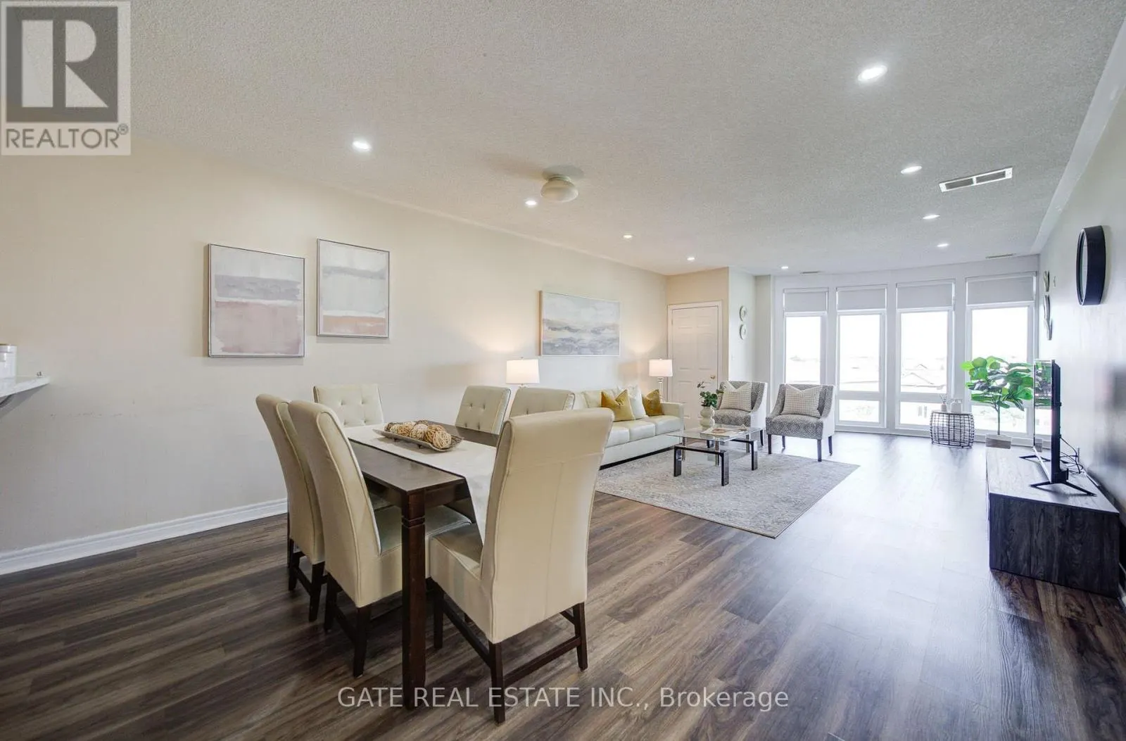 307 - 7340 MARKHAM ROAD