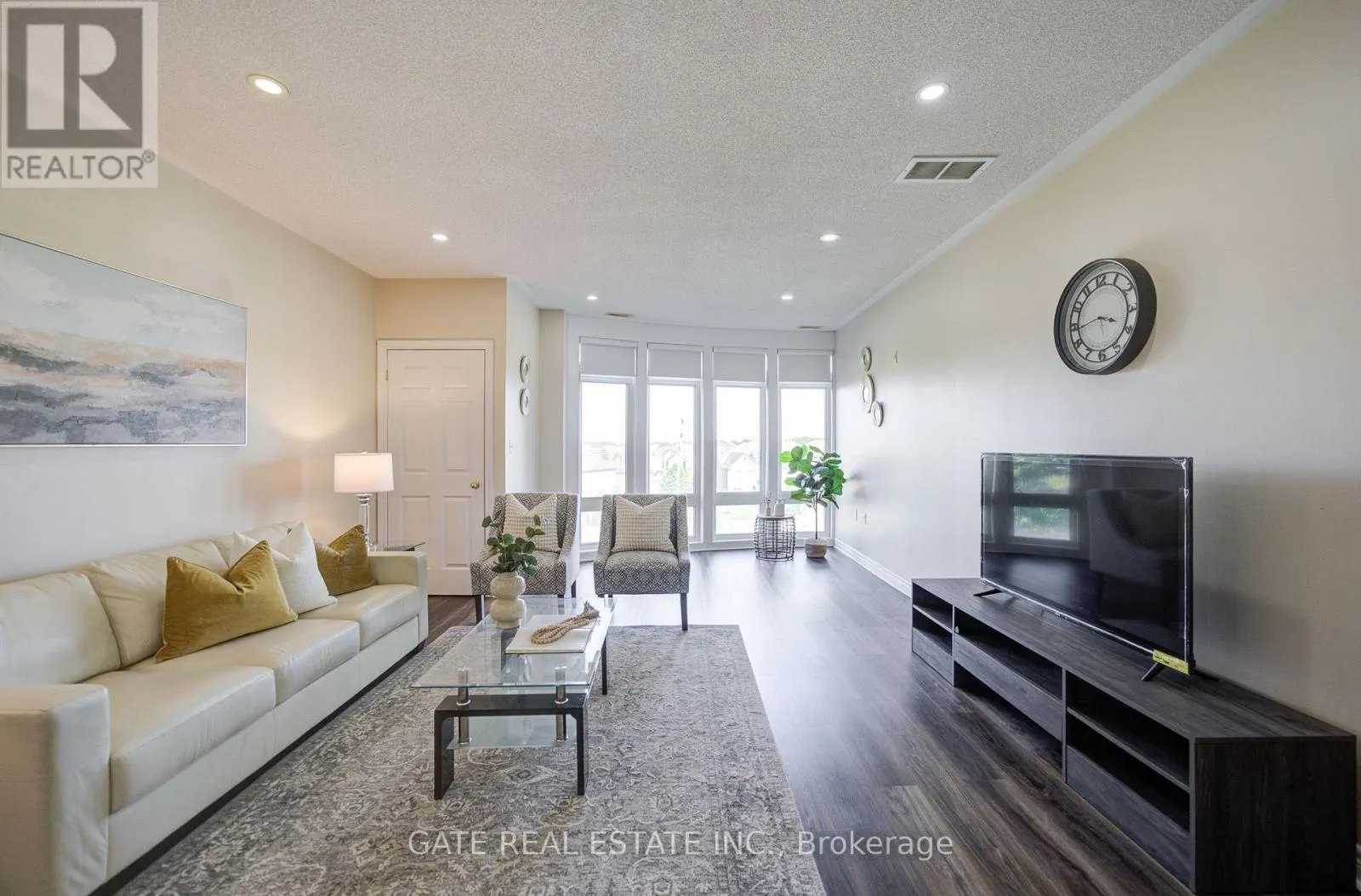307 - 7340 MARKHAM ROAD