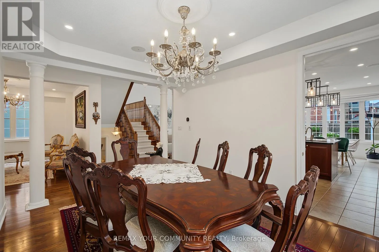 8 YEMINA GATE