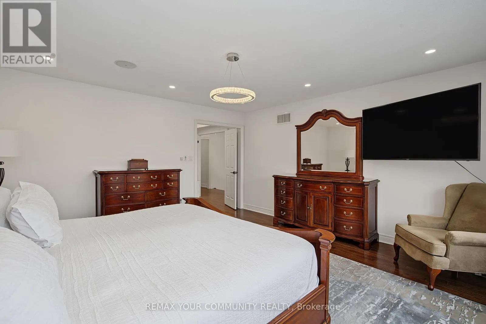 8 YEMINA GATE