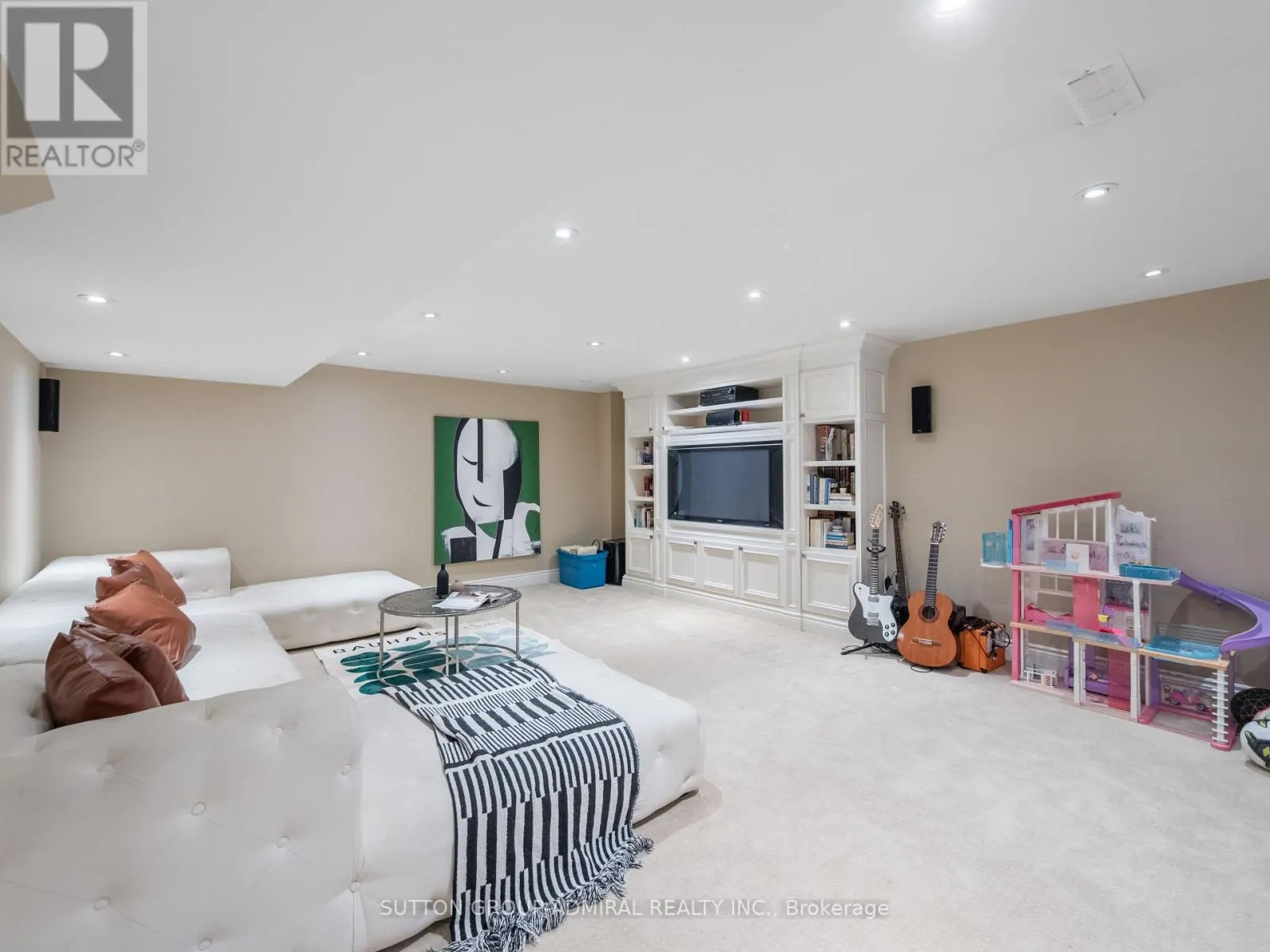 87 RIVINGTON AVENUE