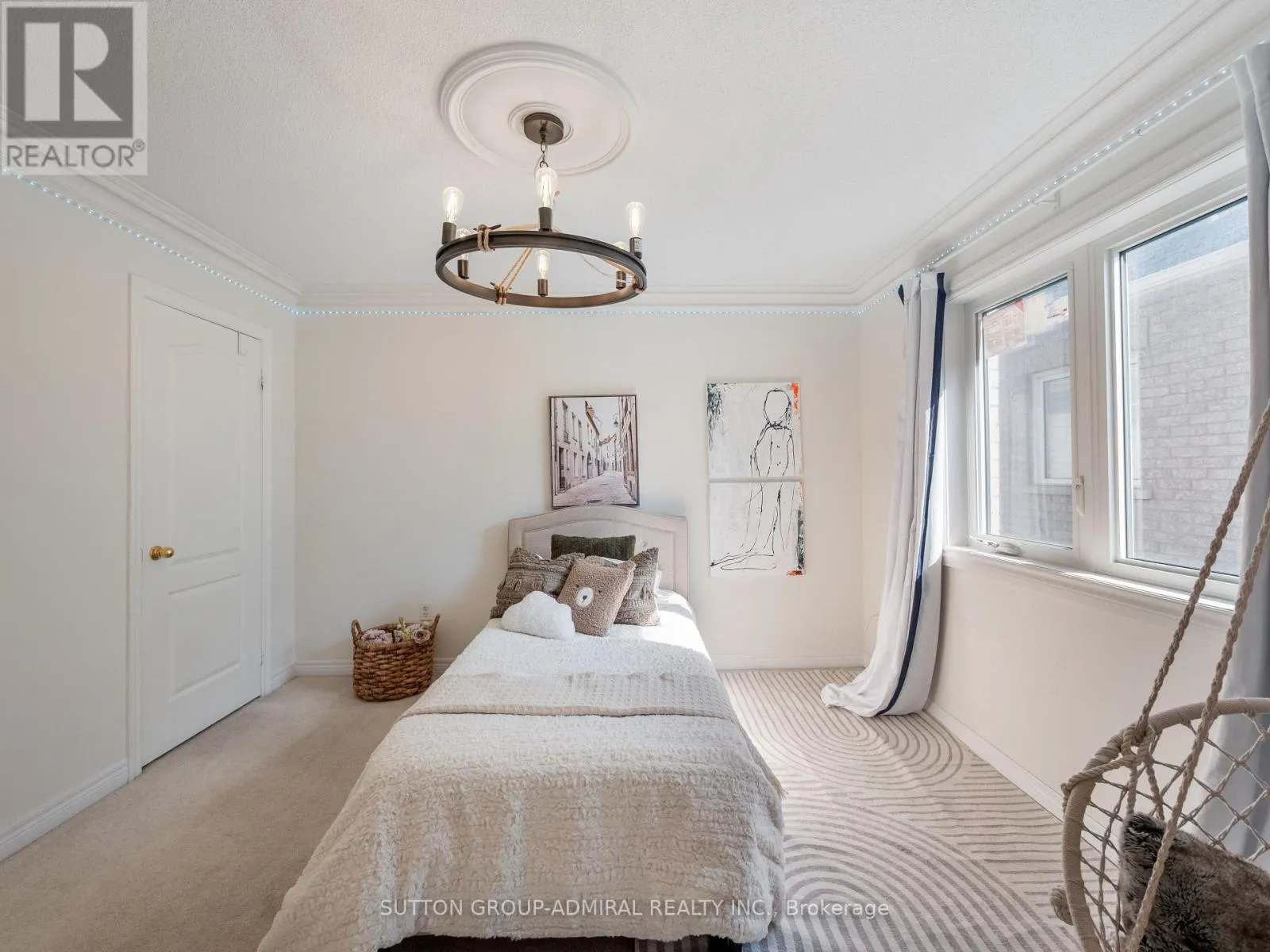 87 RIVINGTON AVENUE