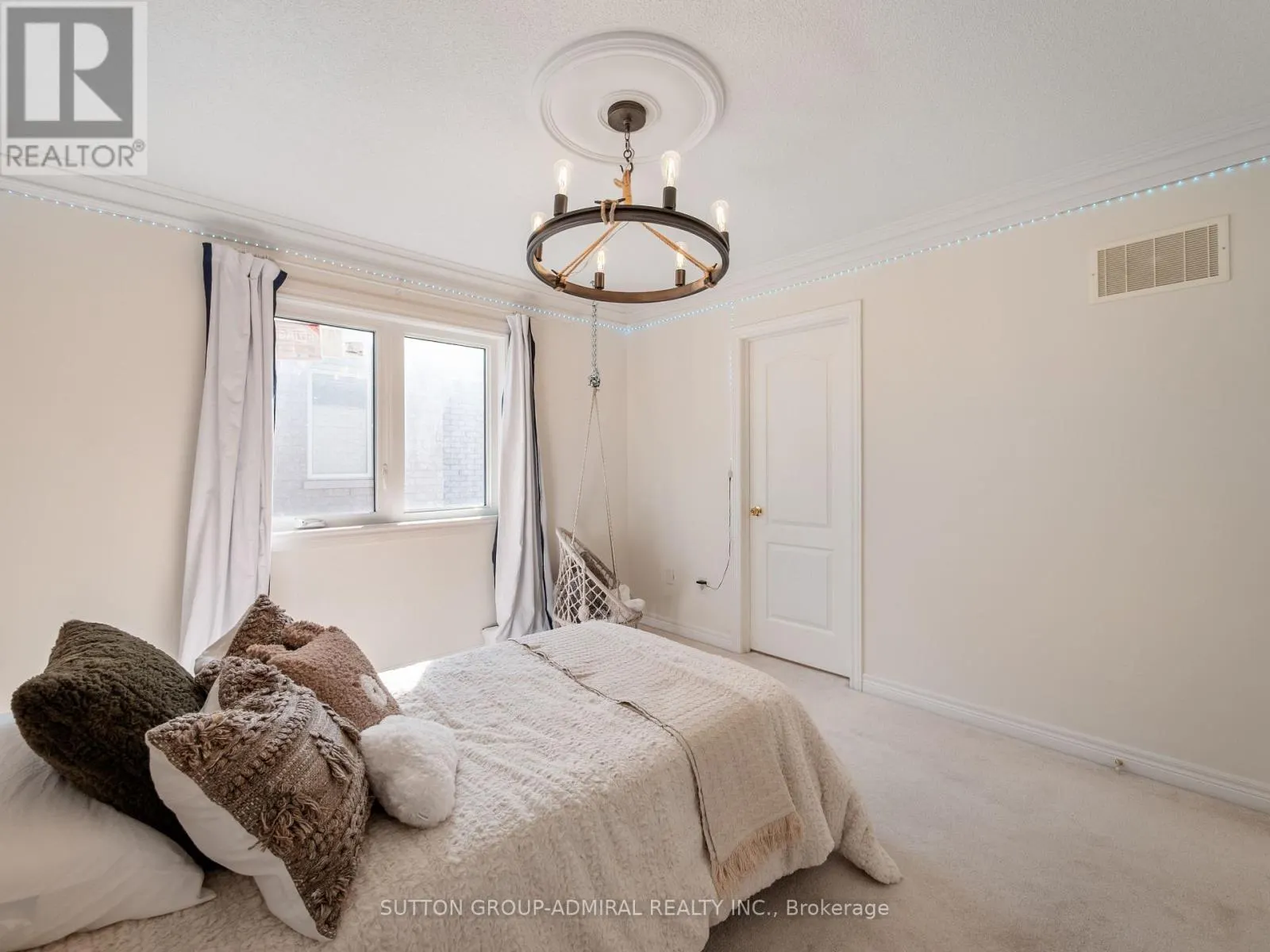 87 RIVINGTON AVENUE