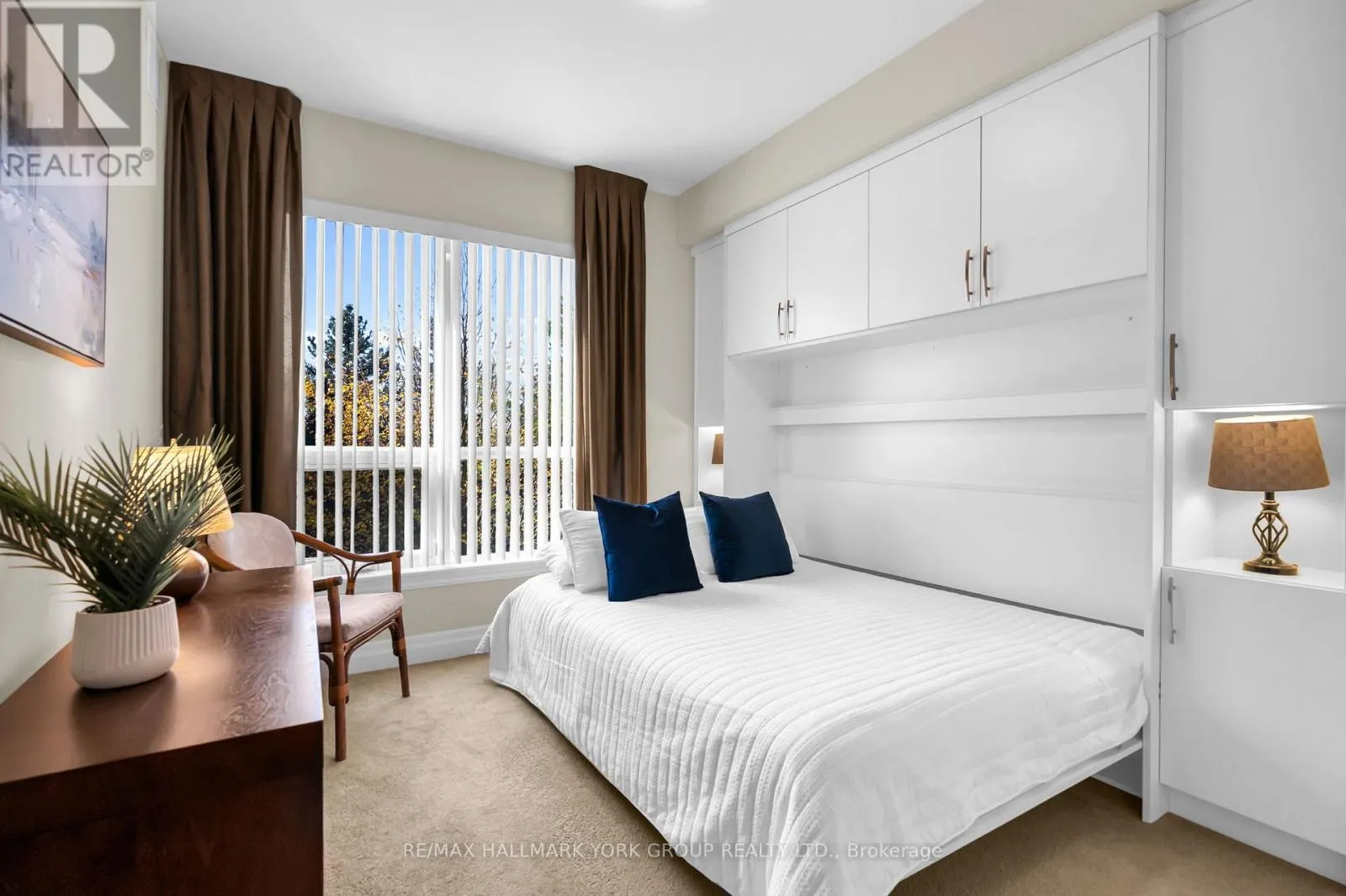212 - 180 JOHN WEST WAY