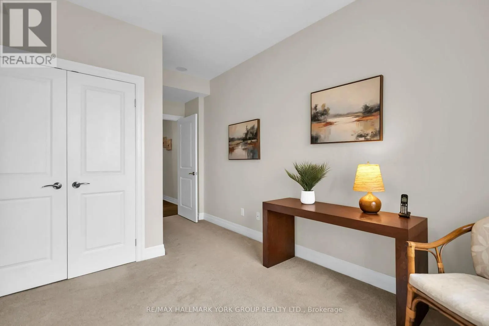 212 - 180 JOHN WEST WAY
