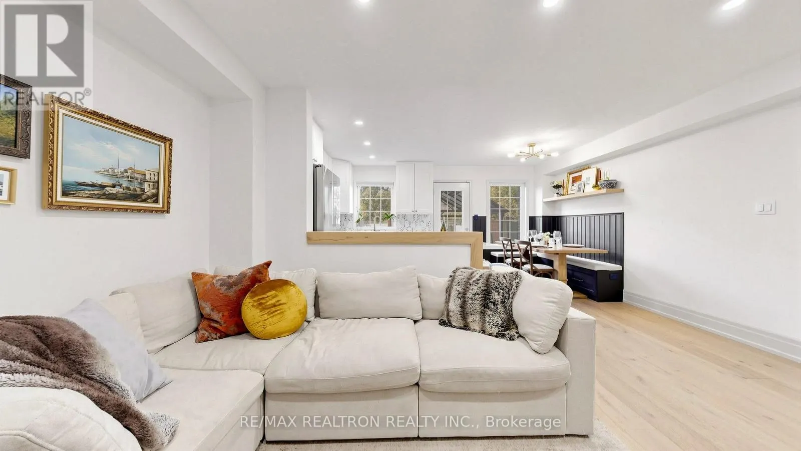 22 CORANTO WAY