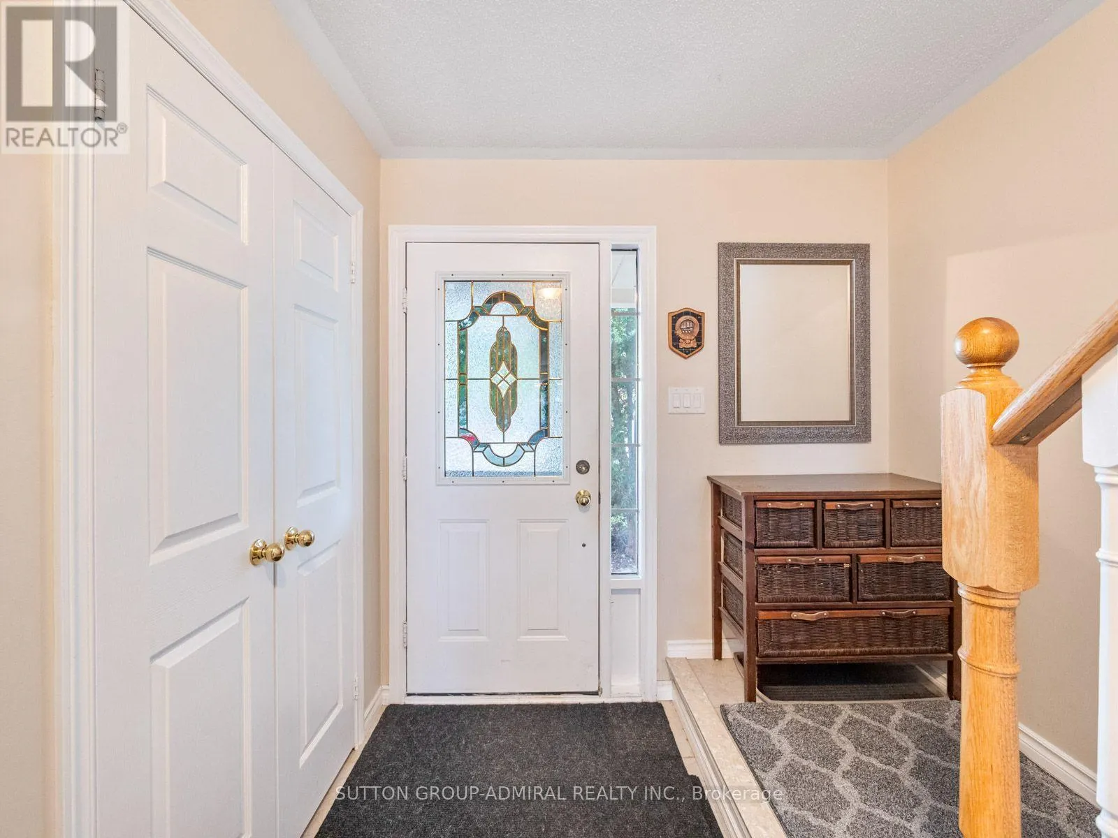 267 WARNER CRESCENT