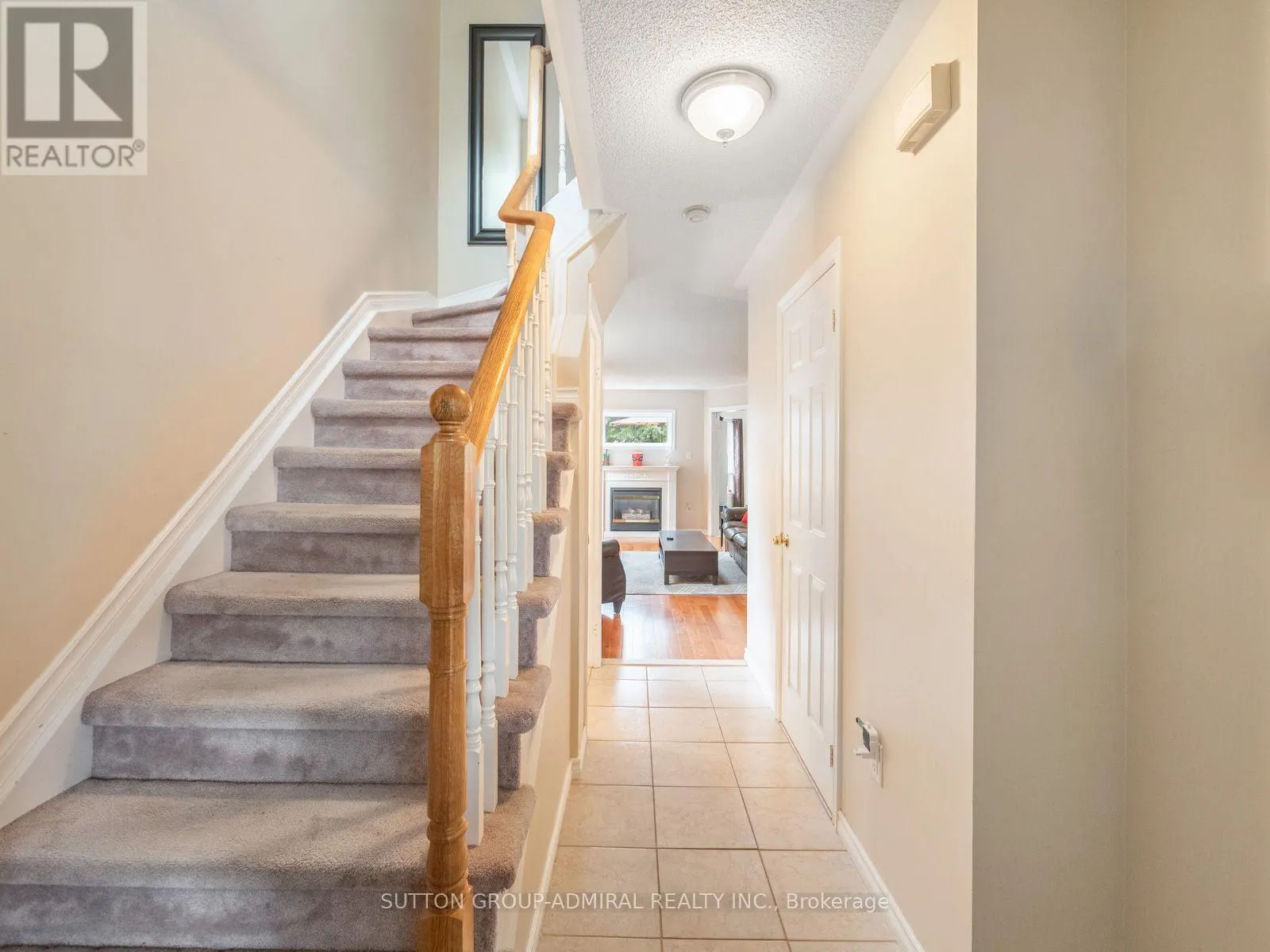 267 WARNER CRESCENT
