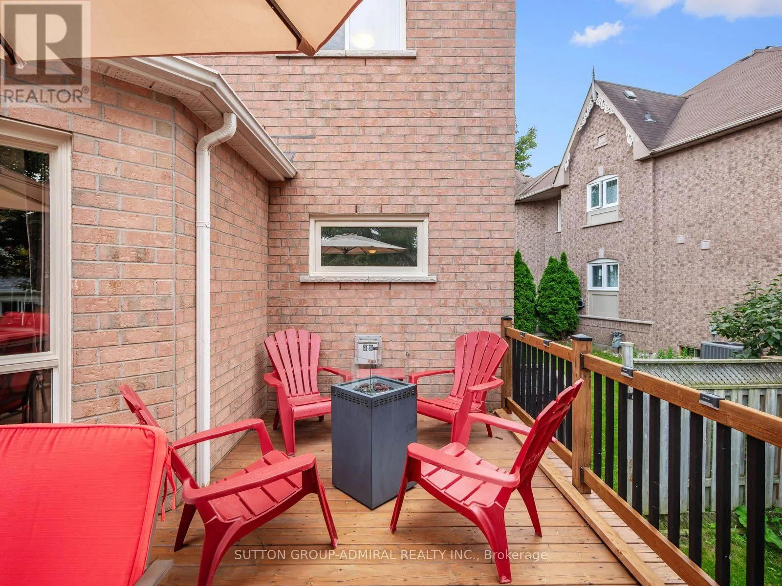 267 WARNER CRESCENT
