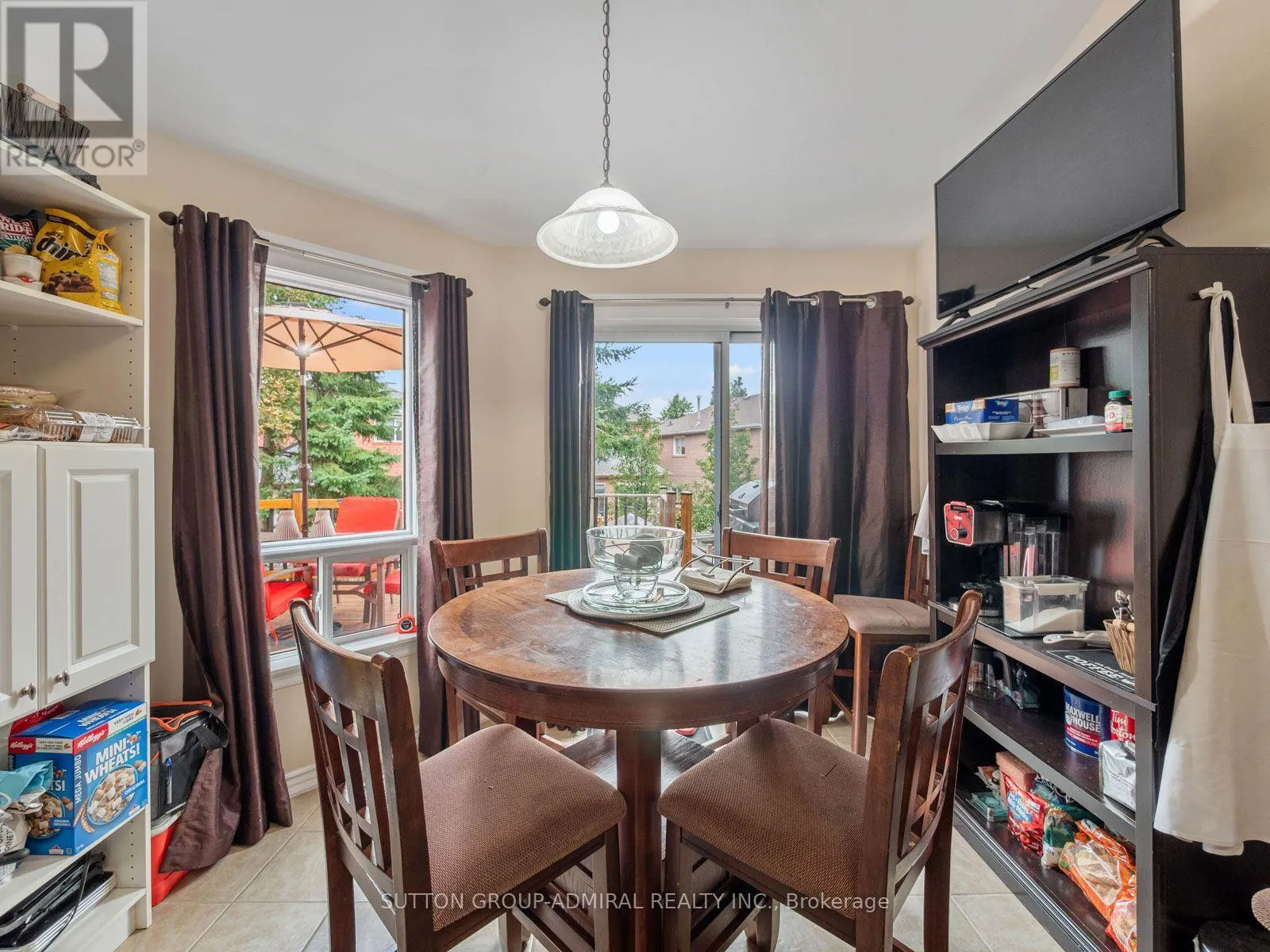 267 WARNER CRESCENT