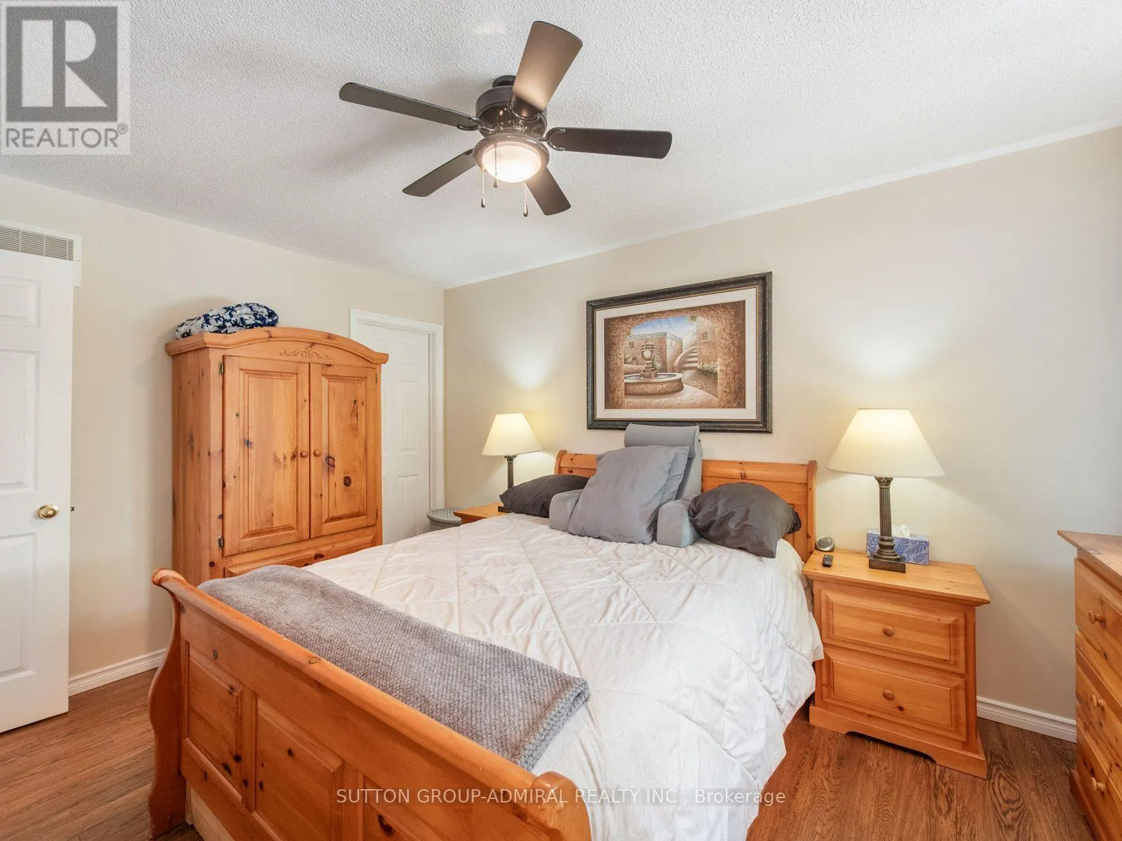 267 WARNER CRESCENT