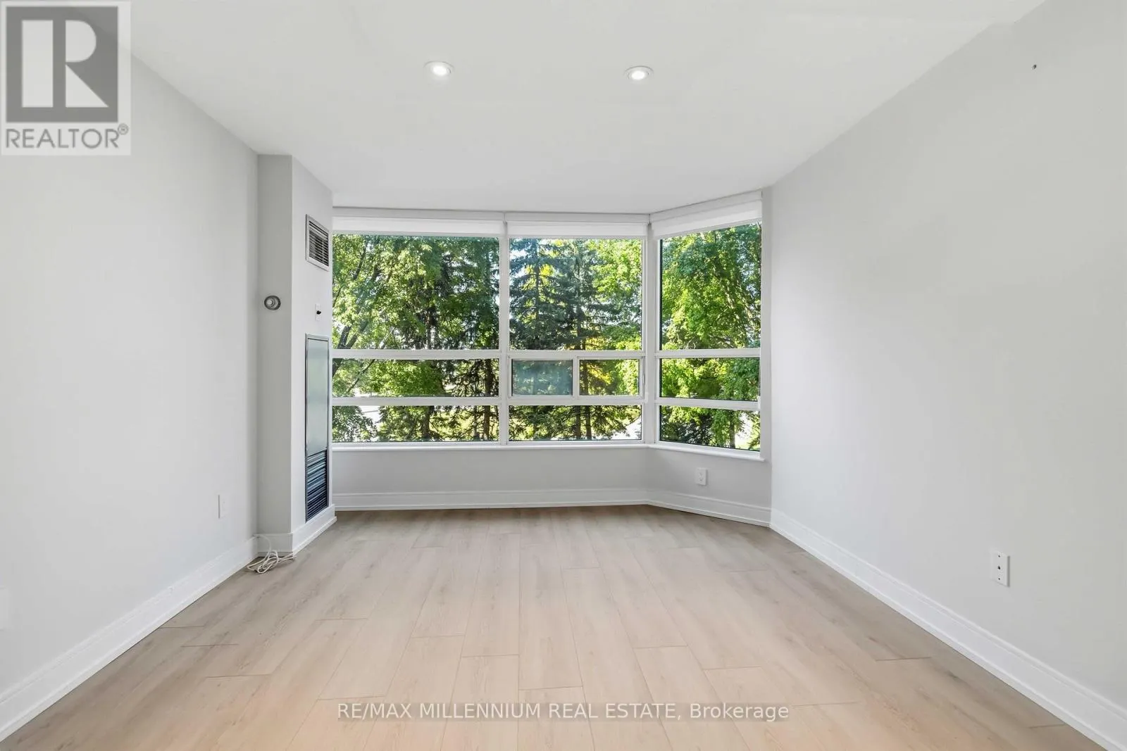 223 - 7805 BAYVIEW AVENUE