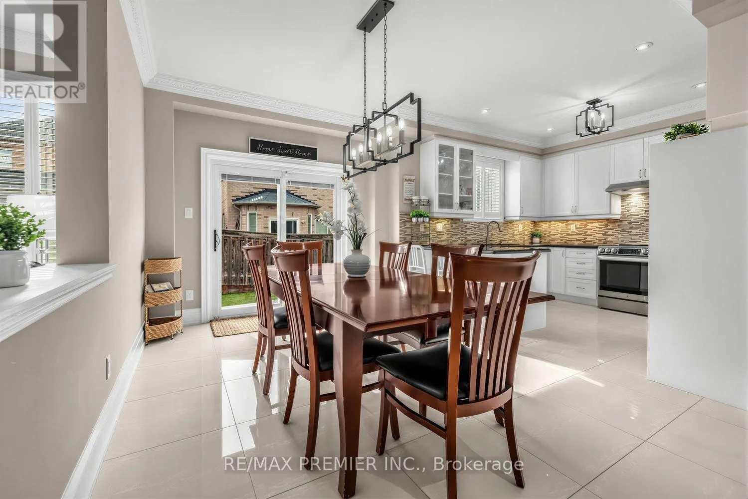 47 BERRY TRAIL