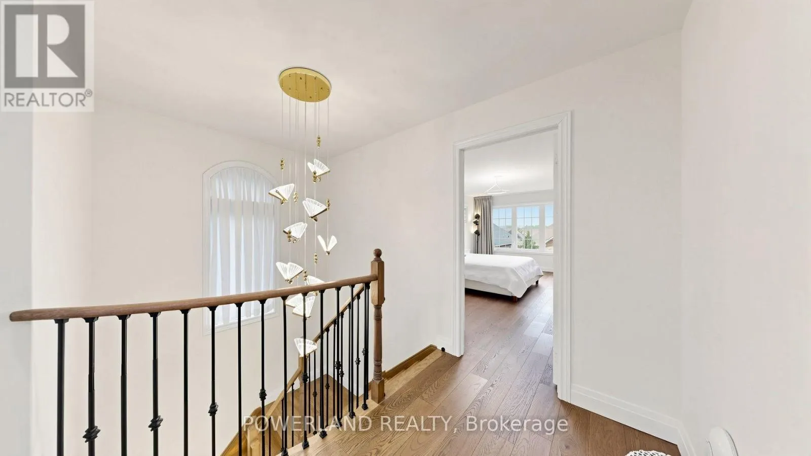 259 DUNDAS WAY