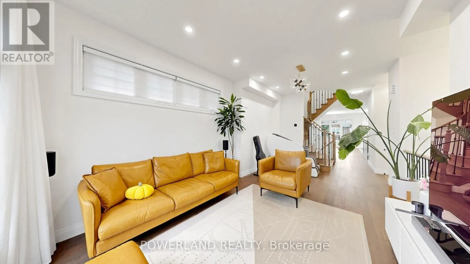259 DUNDAS WAY