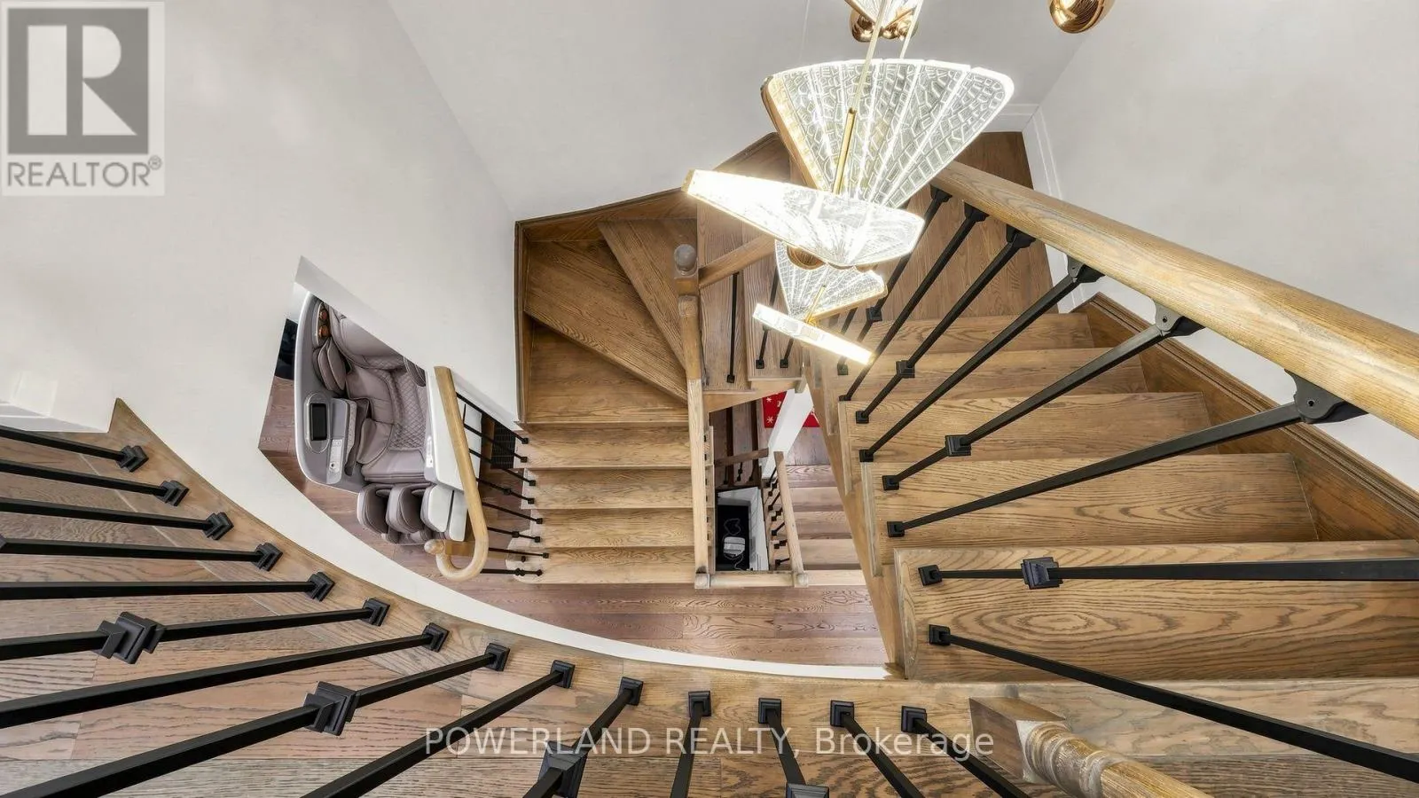 259 DUNDAS WAY