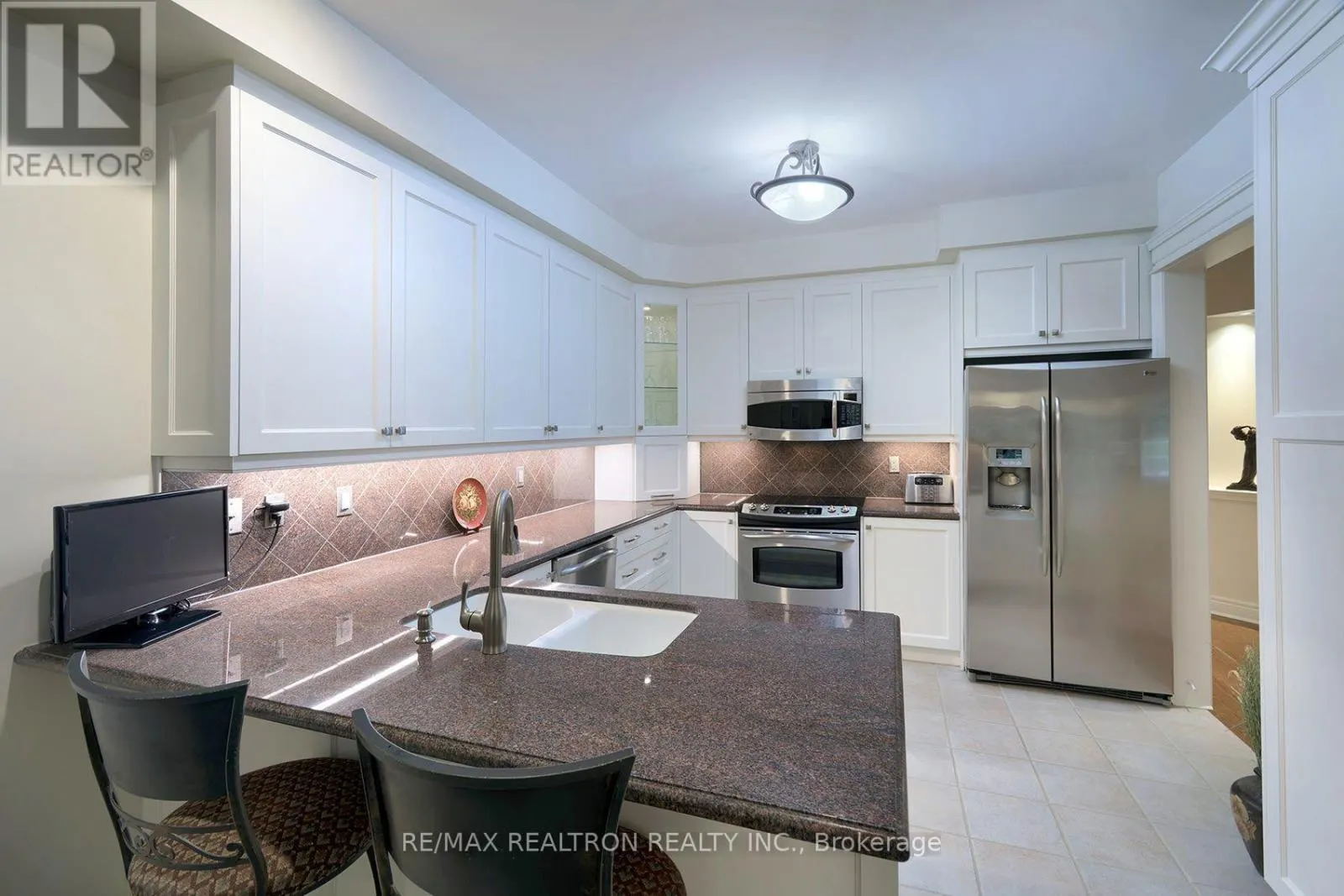 7 WILTON TRAIL
