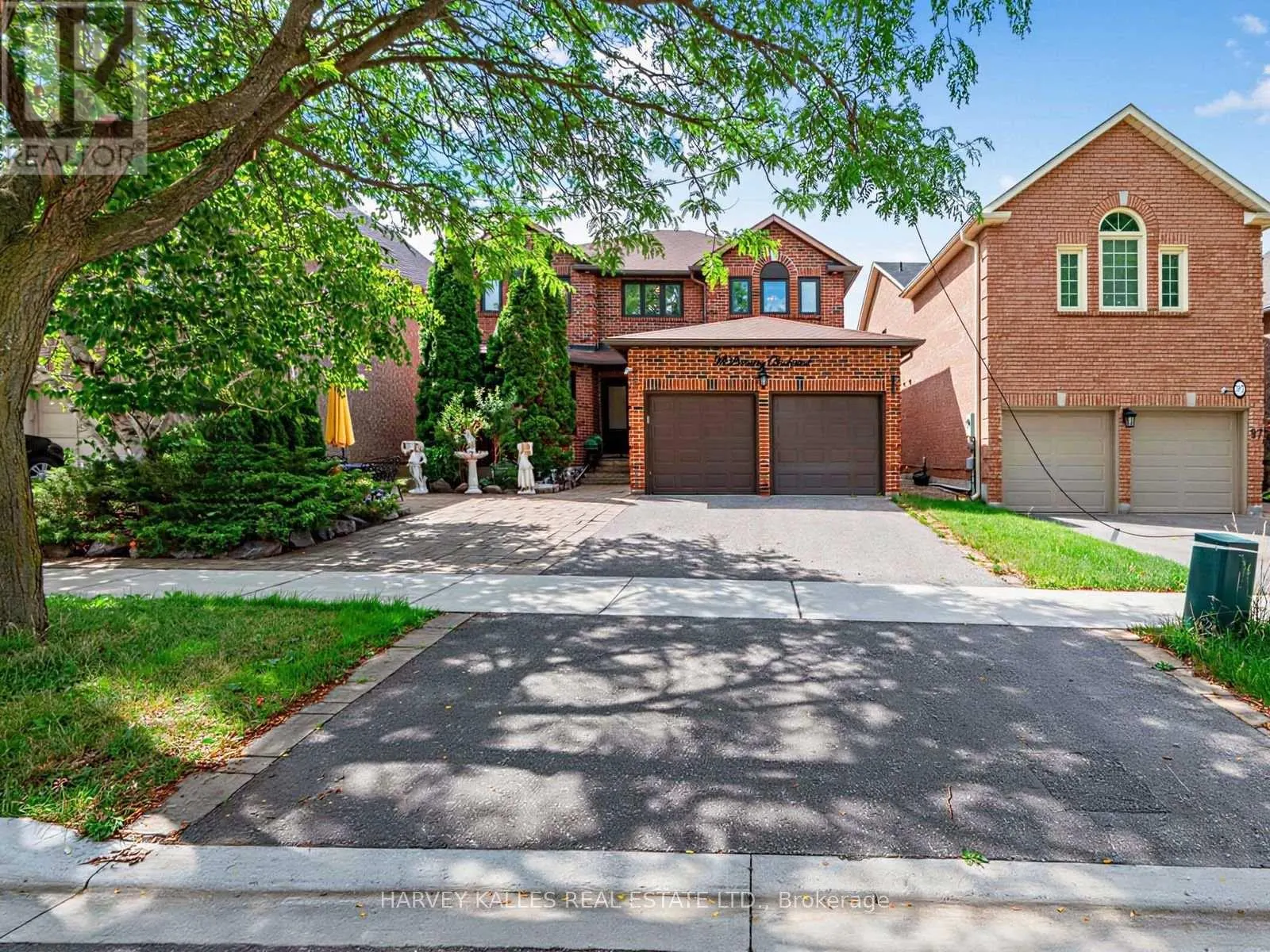 93 DOWNING BOULEVARD