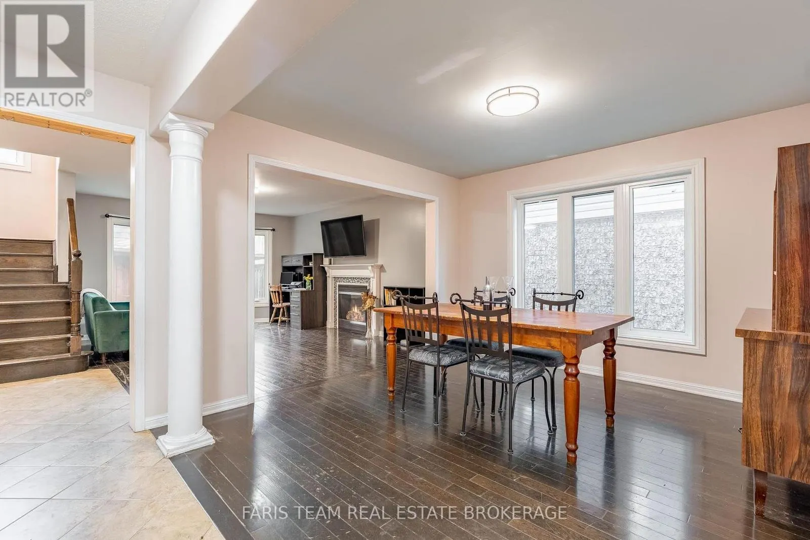 27 KIDD CRESCENT