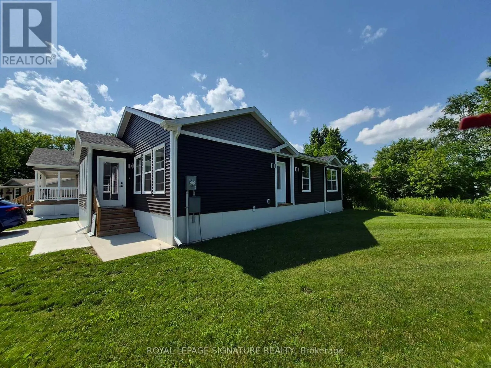 14 BRIARWOOD PLACE