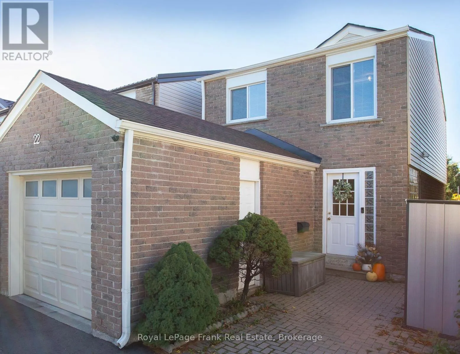 22 PEACHTREE PLACE