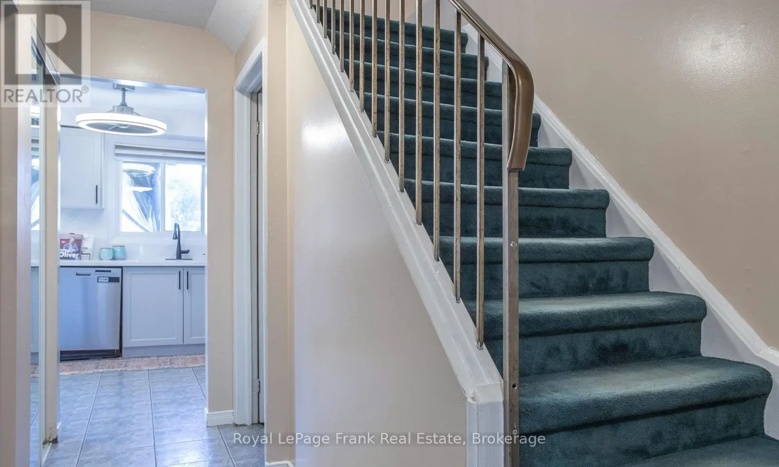 22 PEACHTREE PLACE