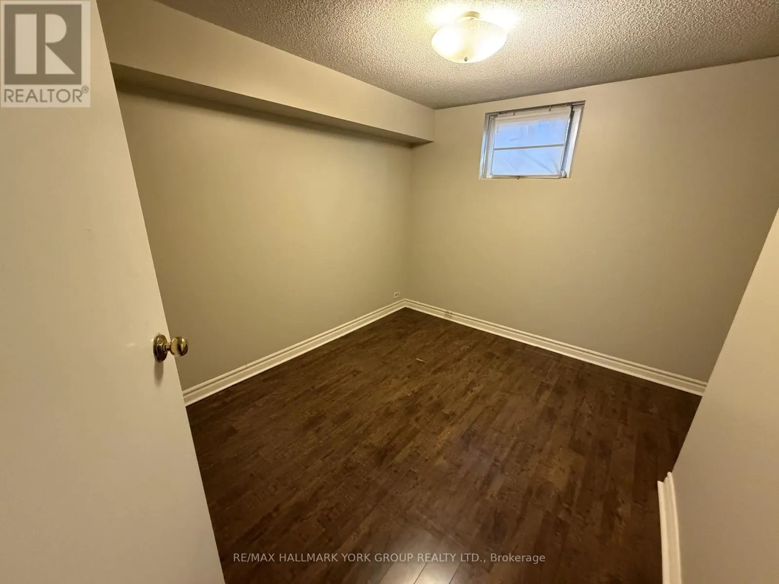 LOWER - 47 LONGFORD DRIVE