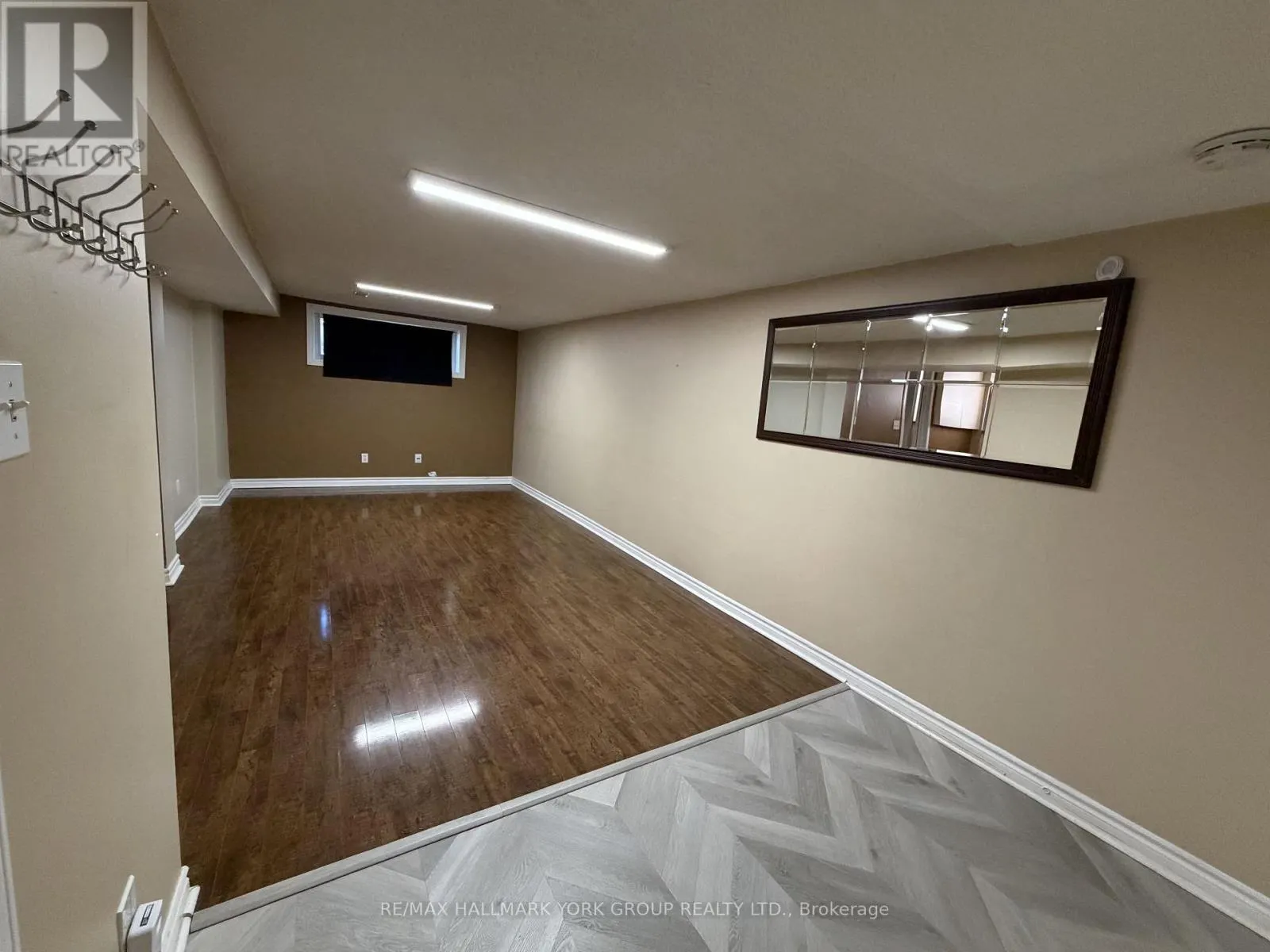 LOWER - 47 LONGFORD DRIVE