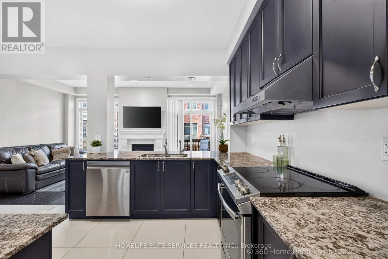 70 FAROOQ BOULEVARD