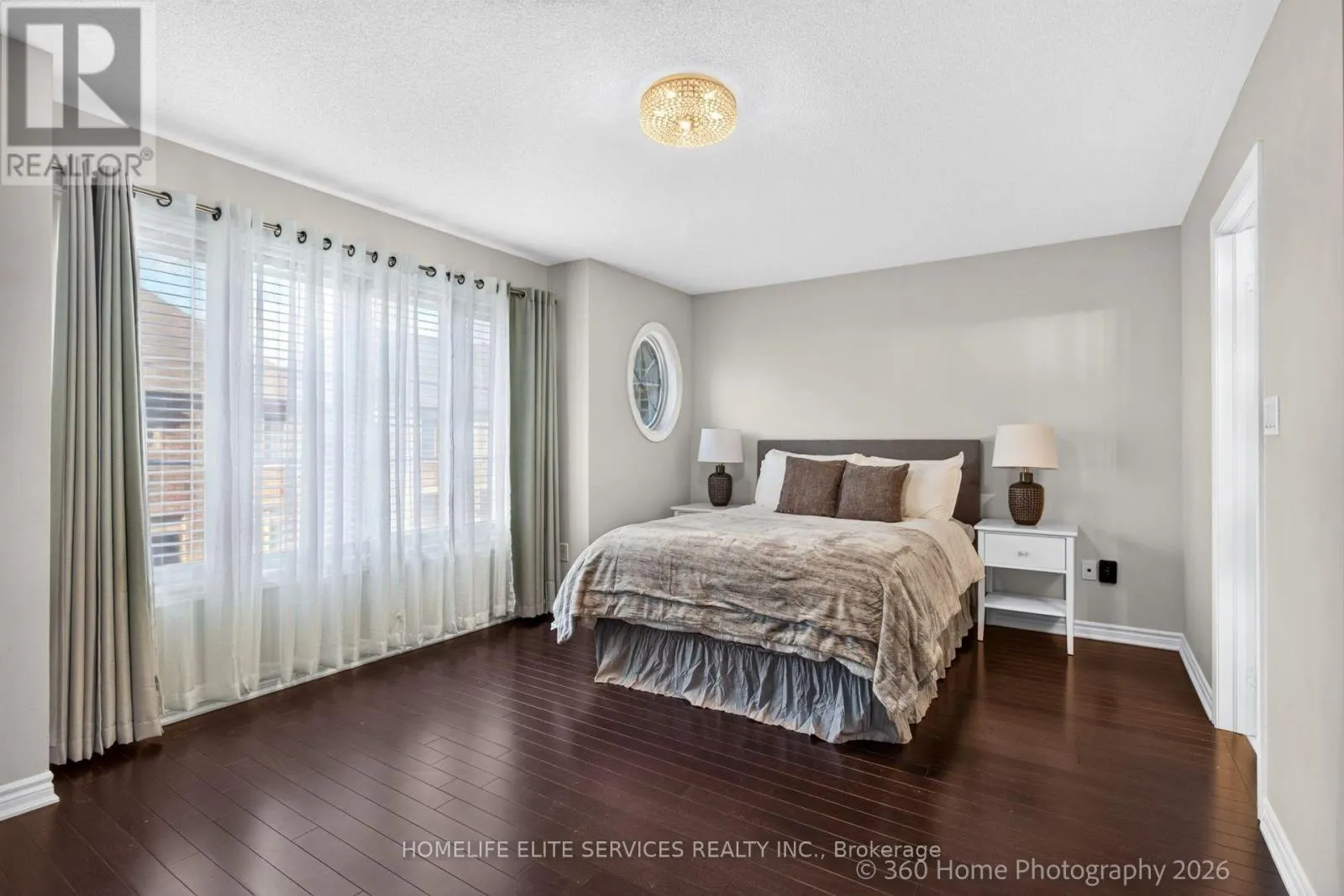 70 FAROOQ BOULEVARD