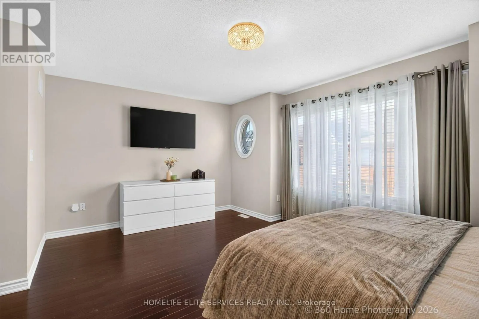 70 FAROOQ BOULEVARD