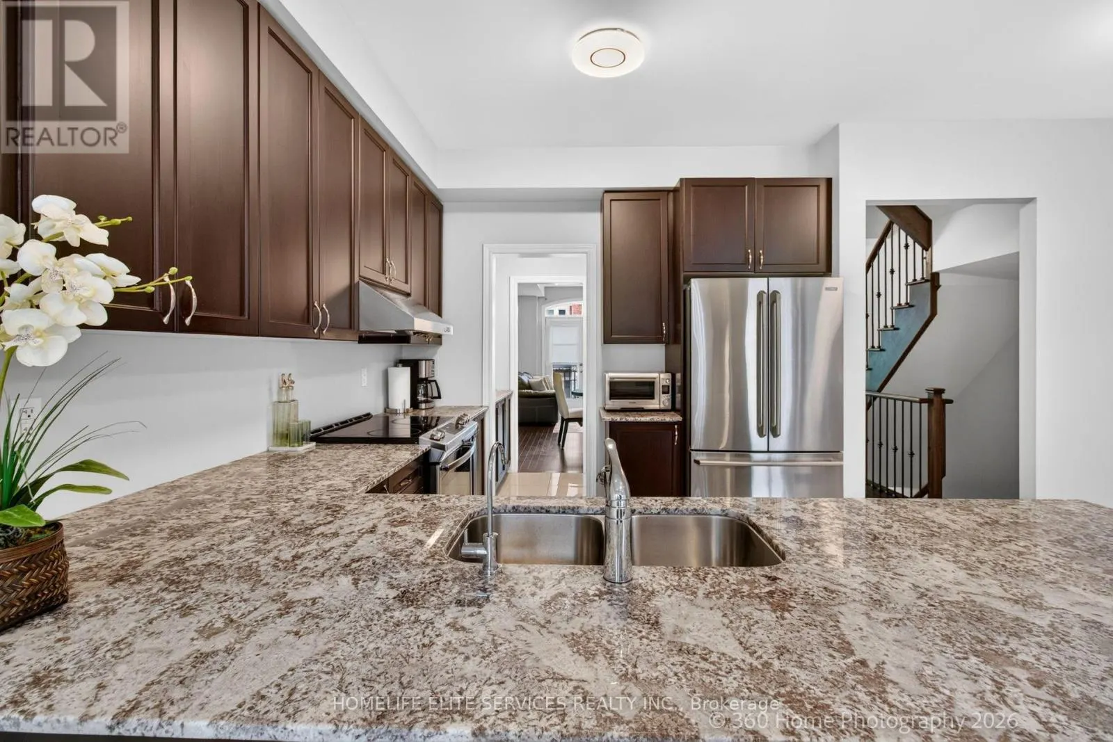 70 FAROOQ BOULEVARD