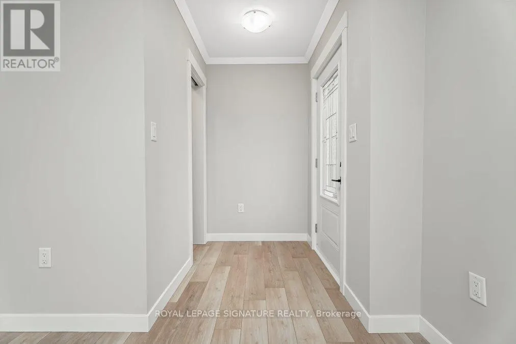 18 BRIARWOOD PLACE