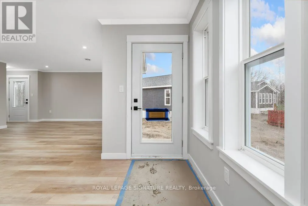 18 BRIARWOOD PLACE