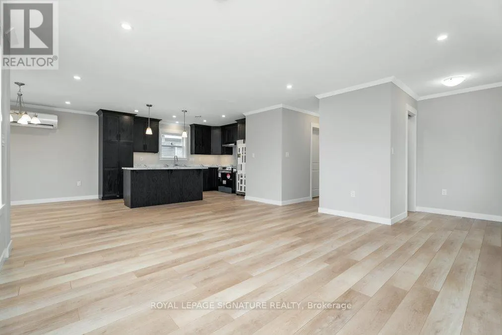 18 BRIARWOOD PLACE