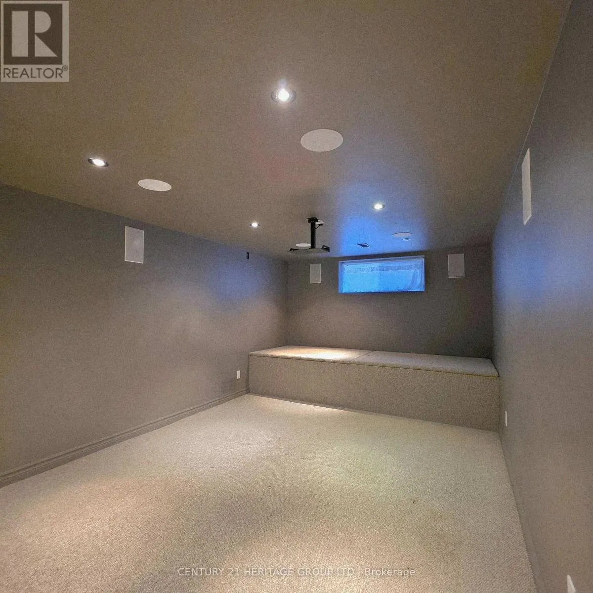 42 FRED VALLEY DRIVE