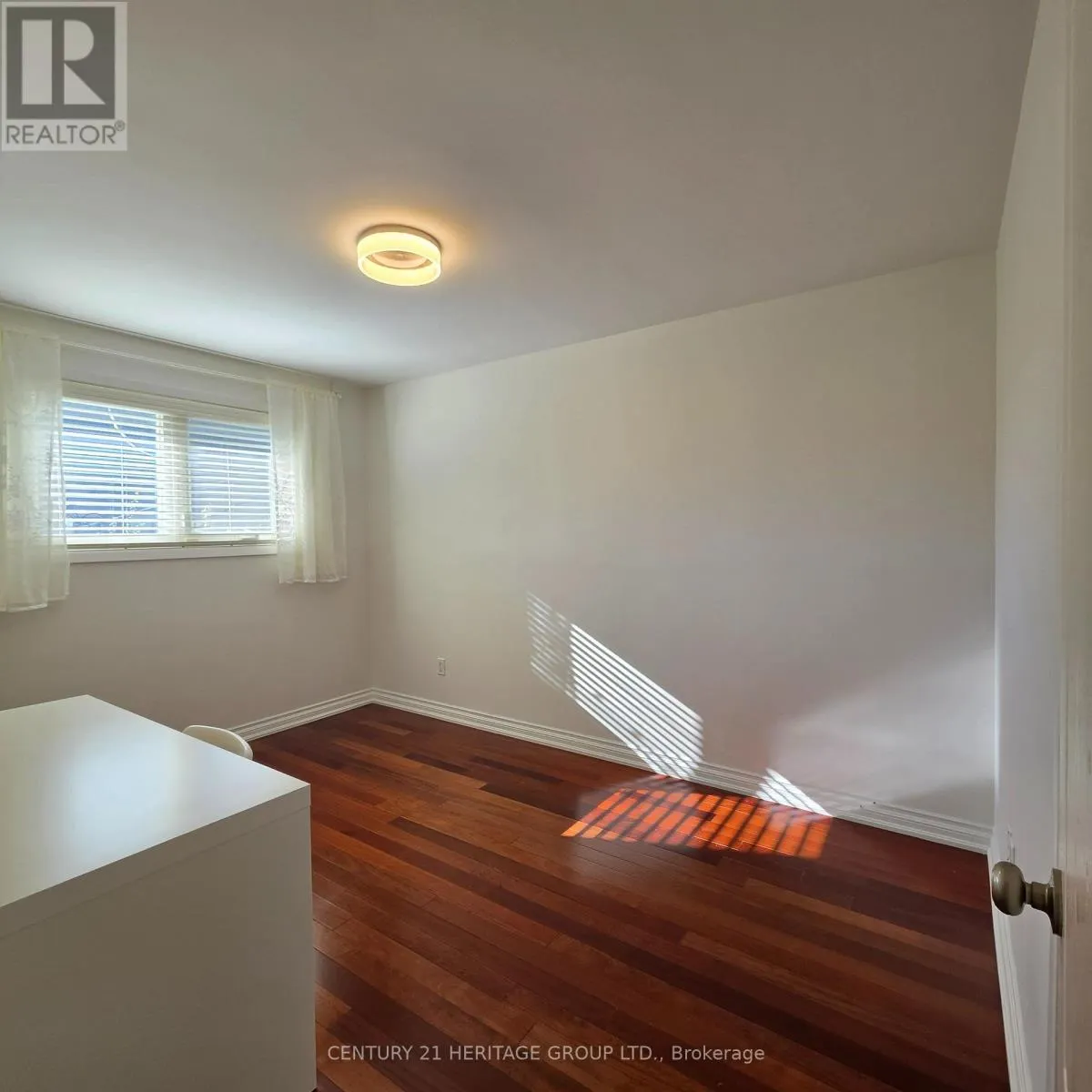 42 FRED VALLEY DRIVE
