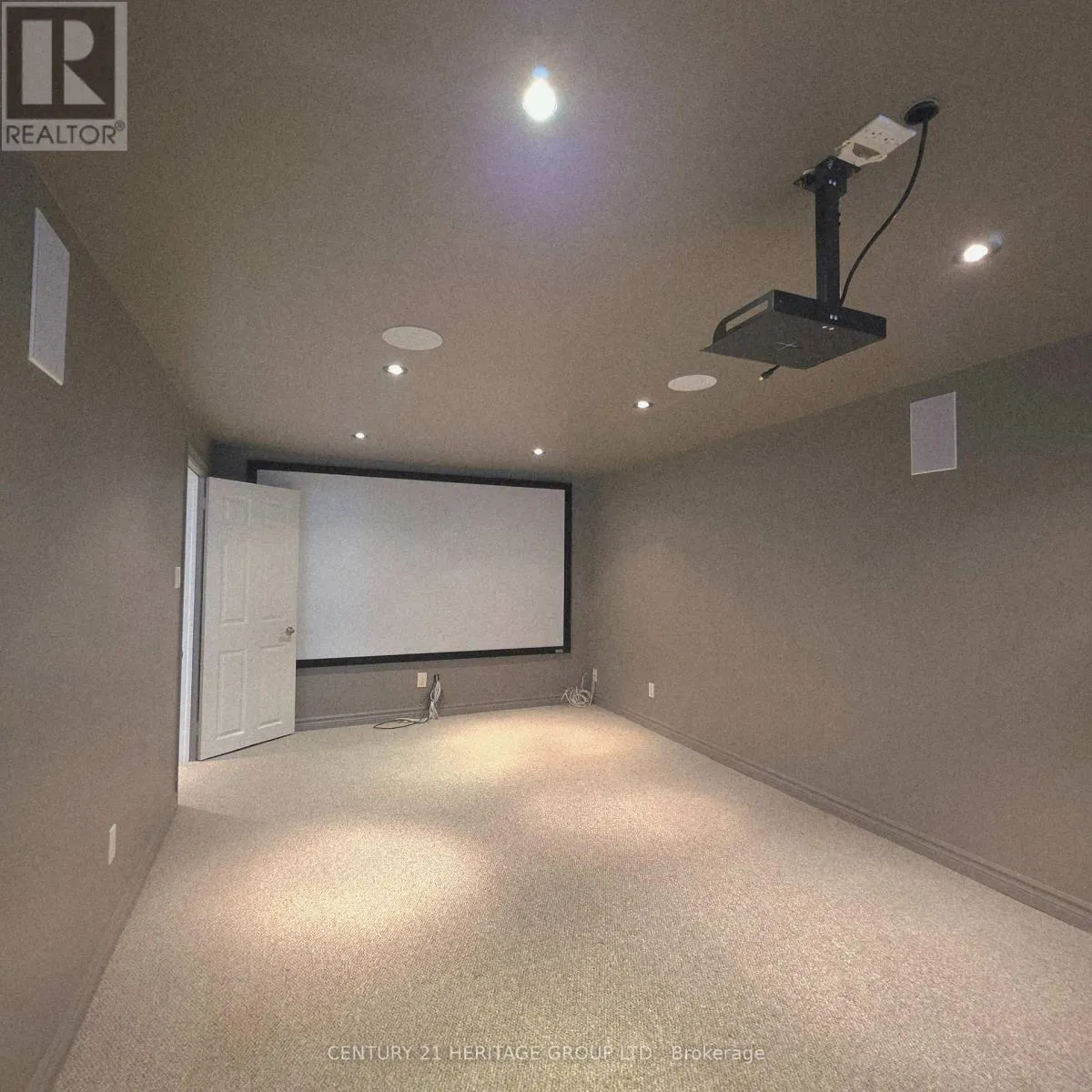 42 FRED VALLEY DRIVE