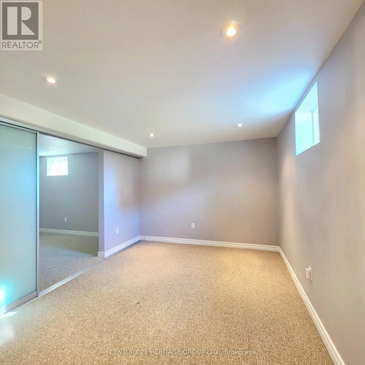 42 FRED VALLEY DRIVE