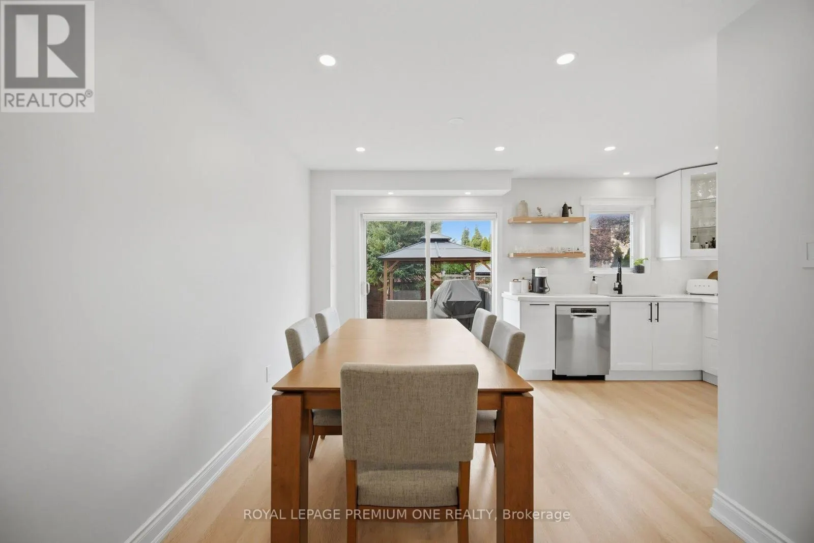 169 VENICE GATE DRIVE