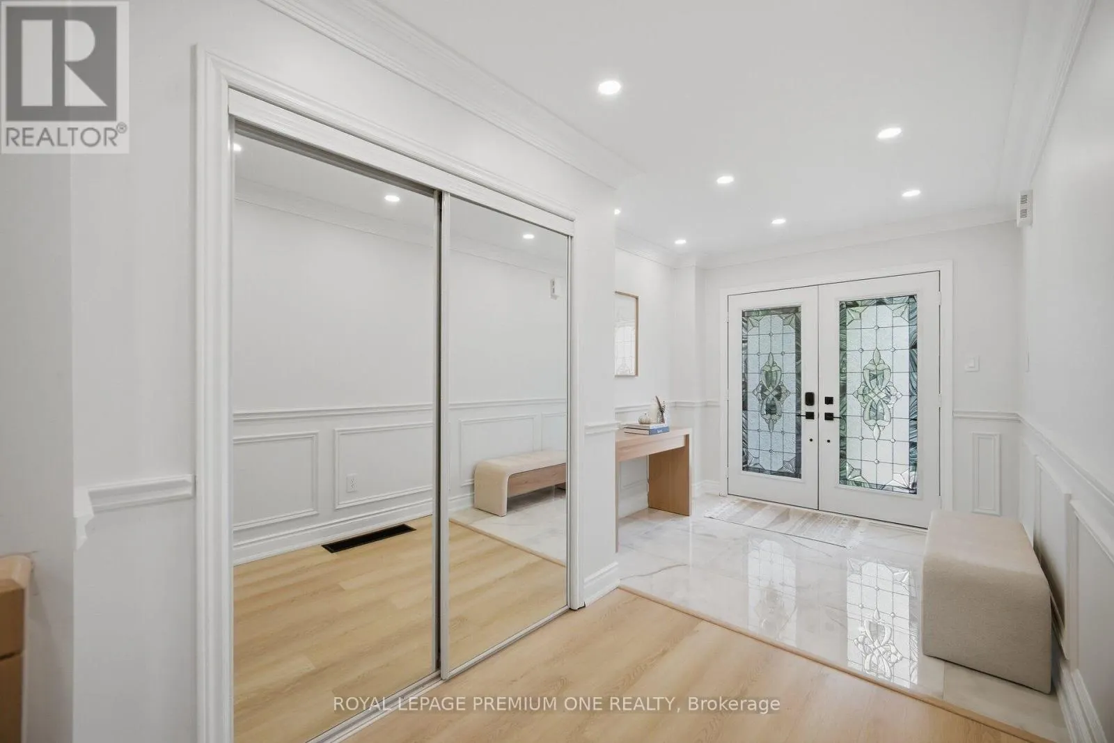 169 VENICE GATE DRIVE