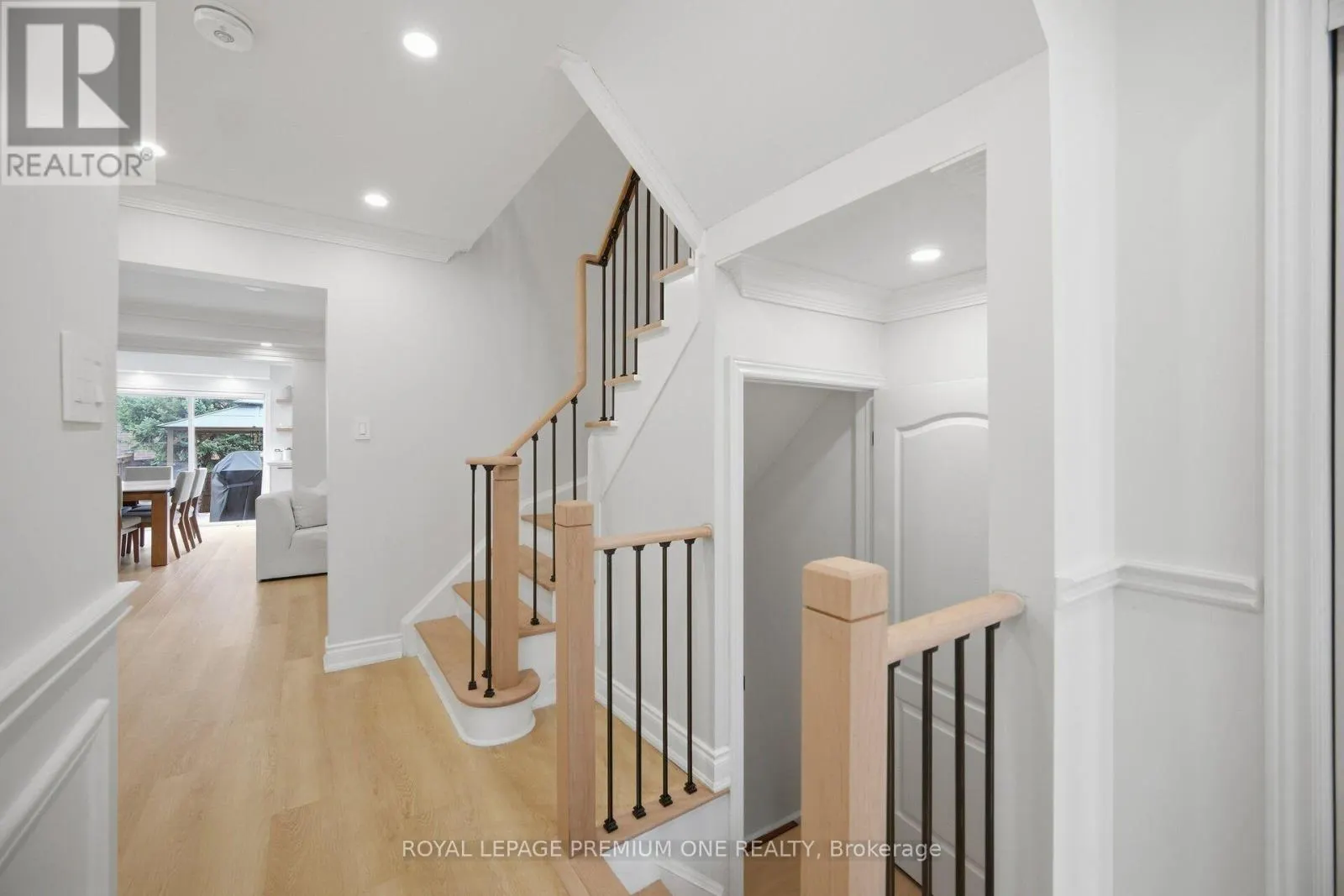 169 VENICE GATE DRIVE