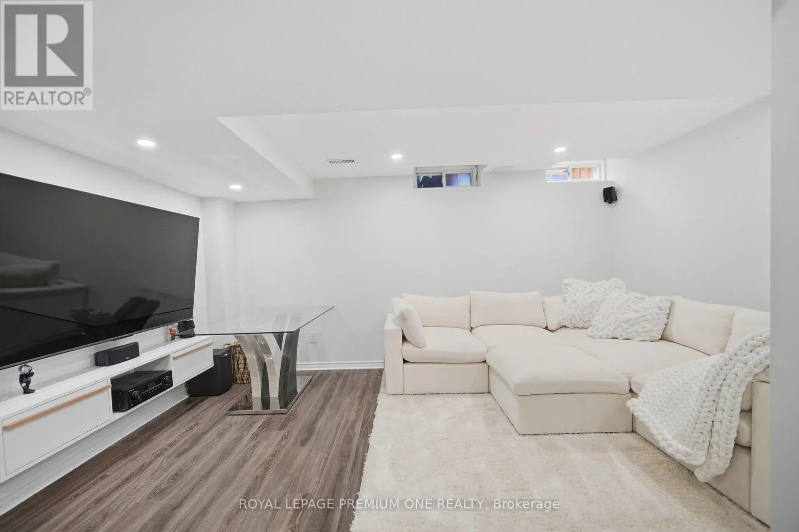 169 VENICE GATE DRIVE
