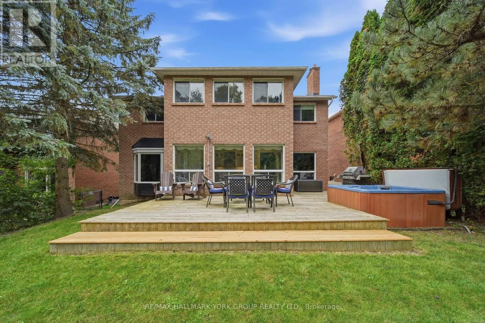 38 LANEWOOD DRIVE
