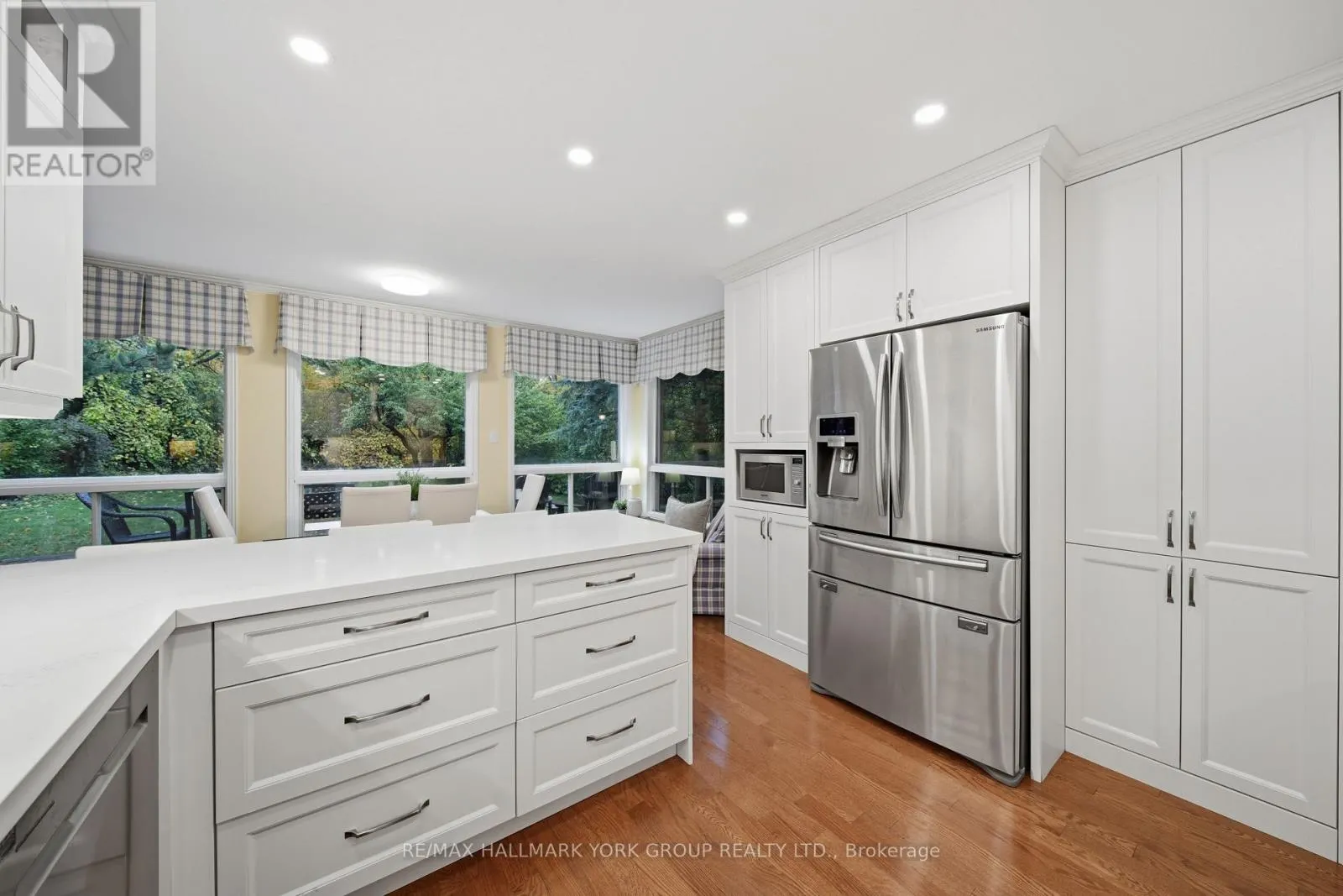 38 LANEWOOD DRIVE