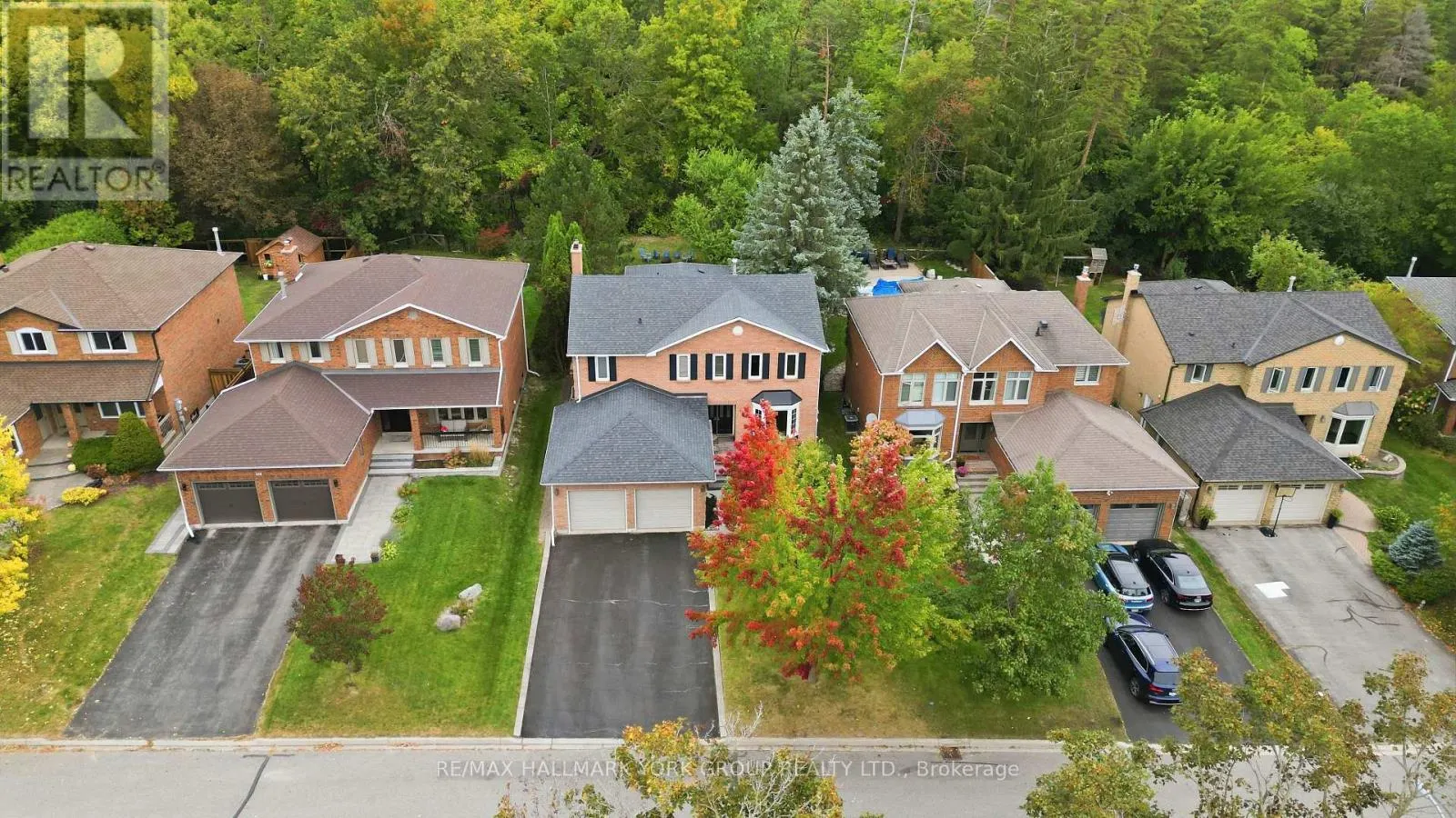 38 LANEWOOD DRIVE