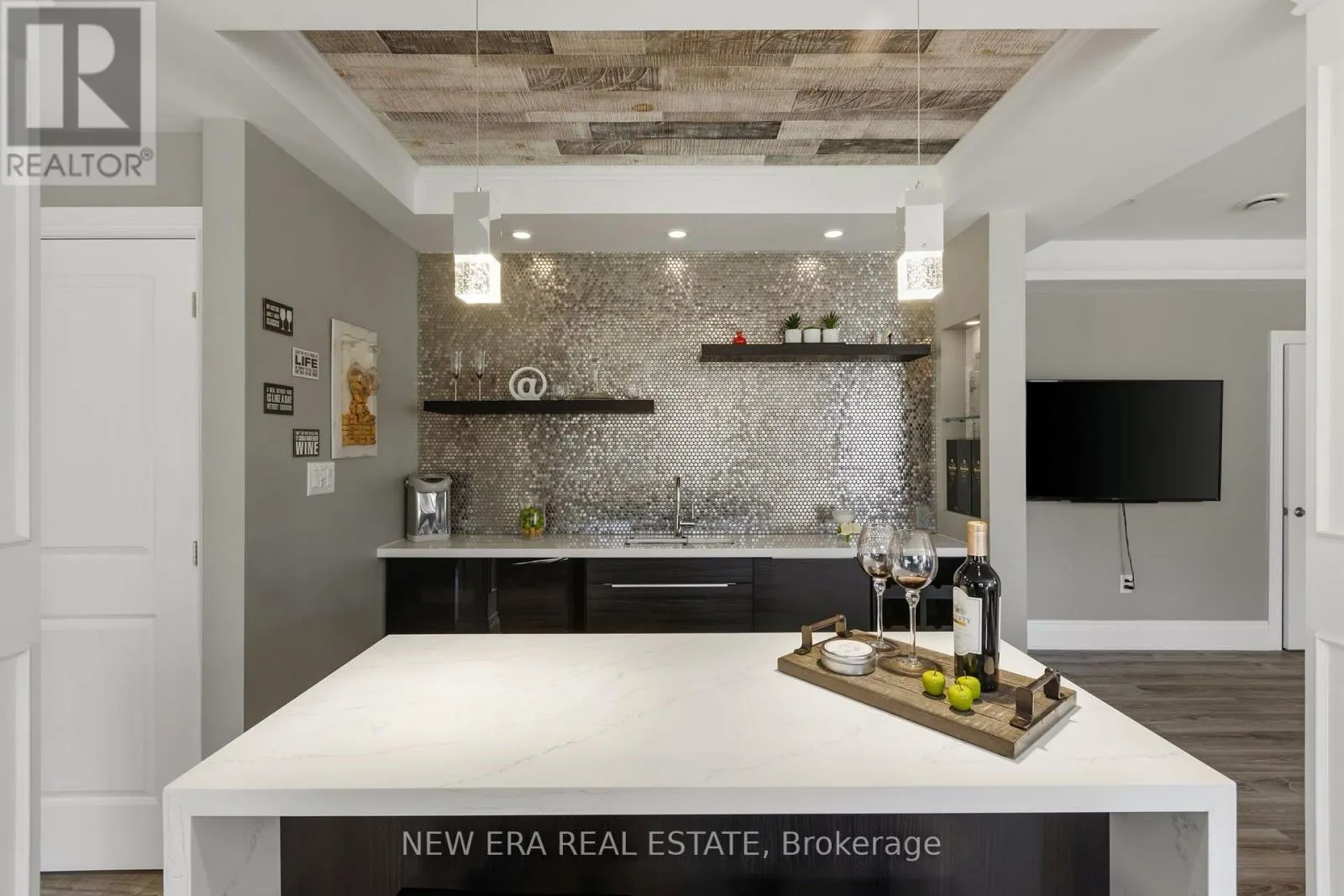 193 LADY NADIA DRIVE