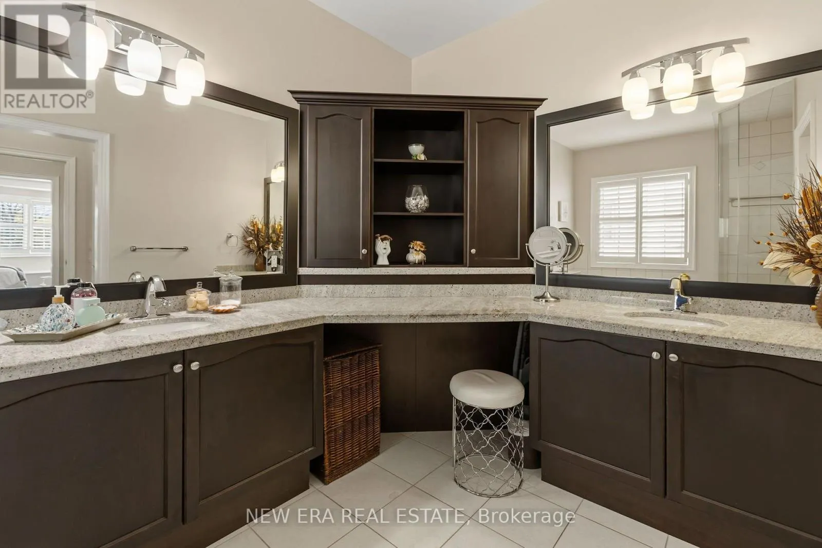 193 LADY NADIA DRIVE