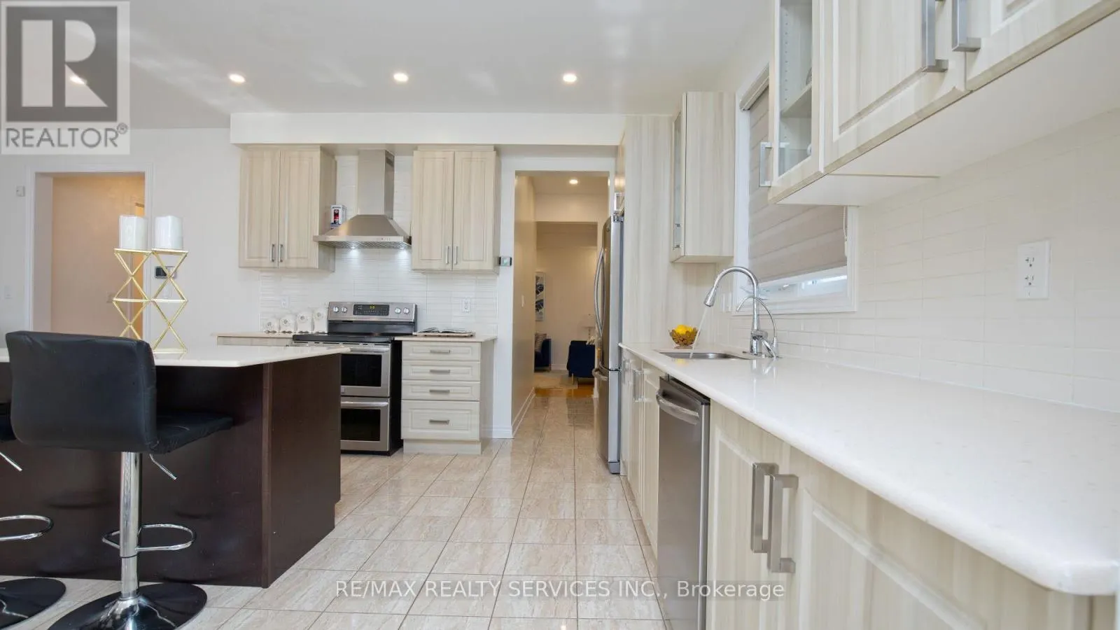 104 SHARPE CRESCENT